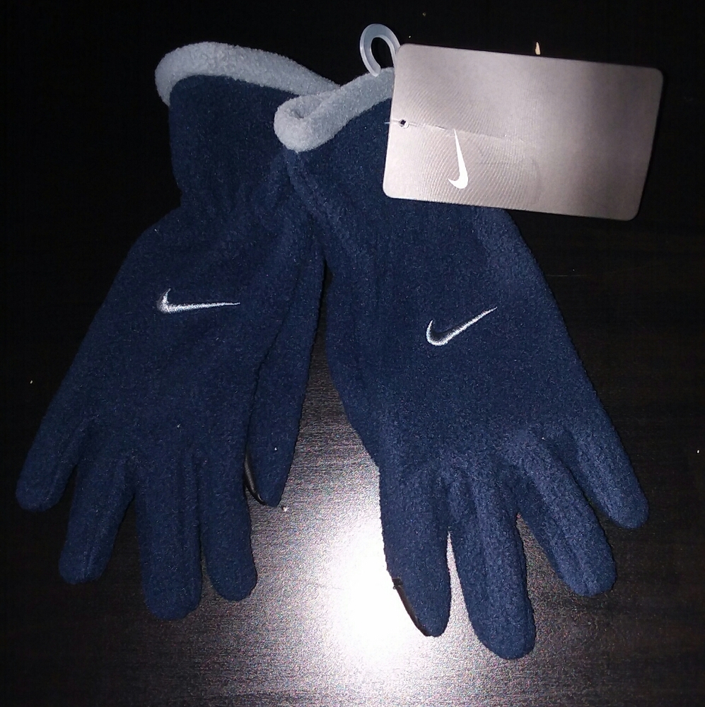 Youth Nike Gloves